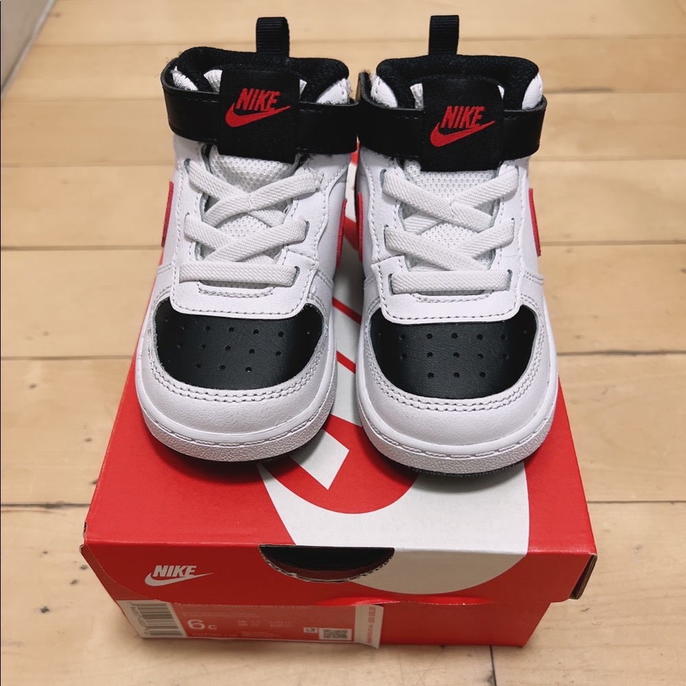 Nike Court Borough Mid 2